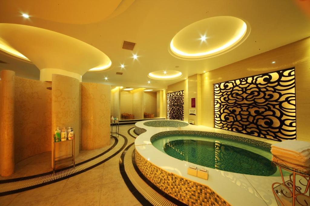 Xiongzhao Grand Hotel Weishan 다리 외부 사진