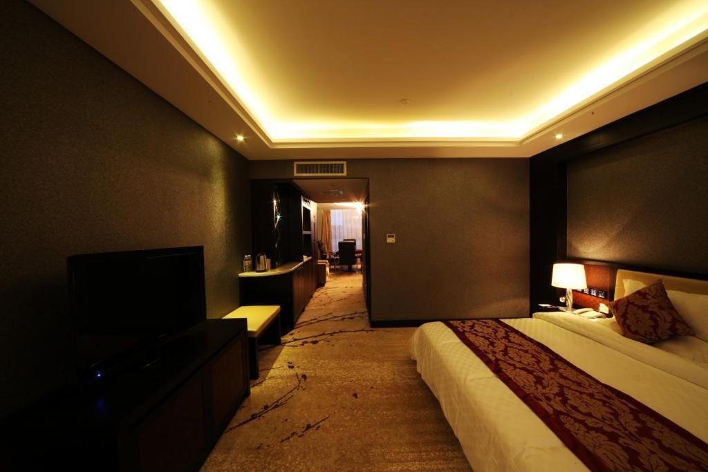 Xiongzhao Grand Hotel Weishan 다리 객실 사진